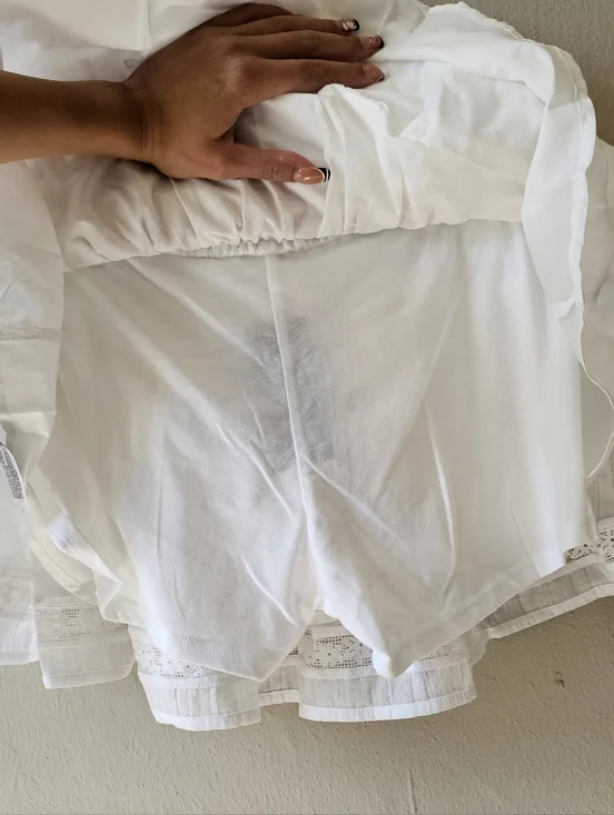 Ruffled Lace Mini Skirt - Picture 3 of 4